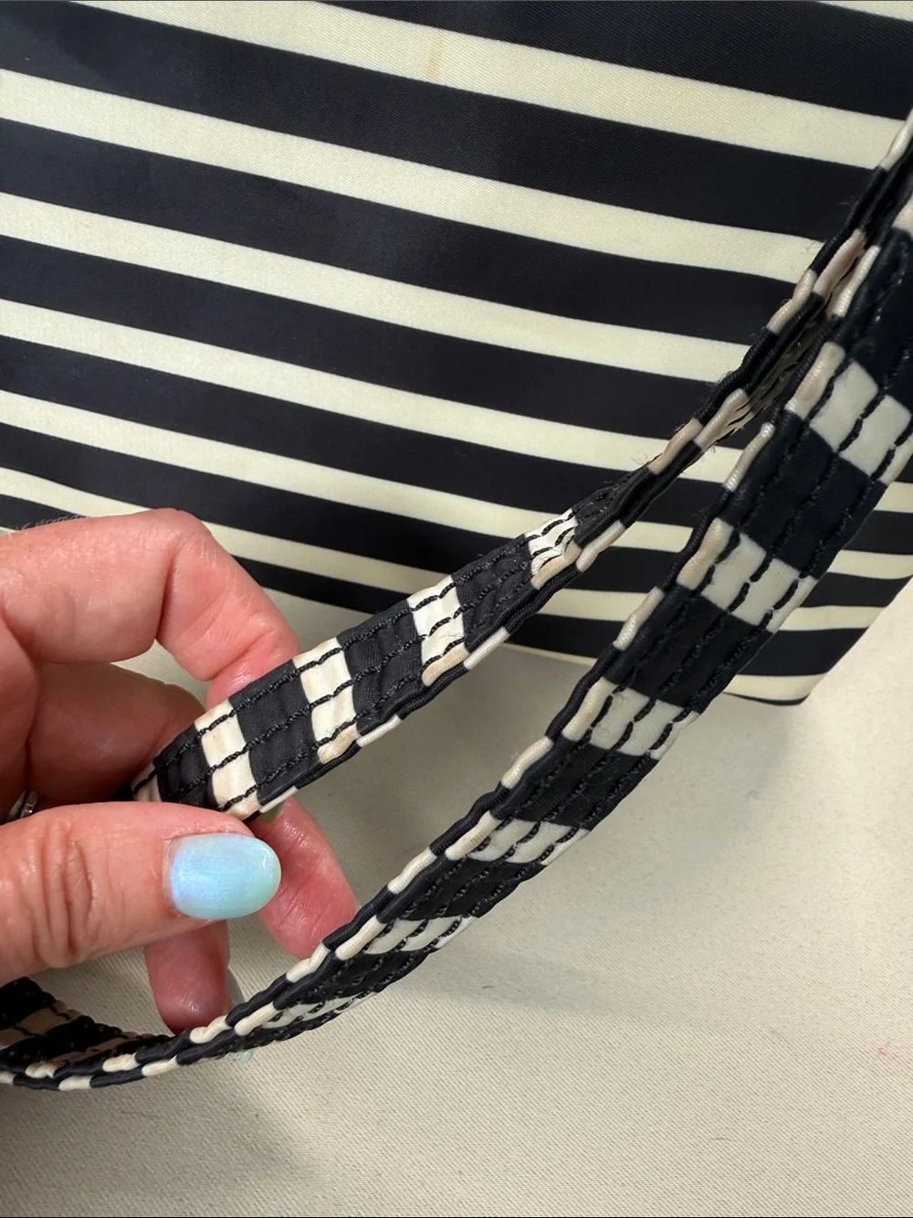 Kate Spade Striped Nylon Crossbody Bag Black White Nautical Flatiron Cammy‎